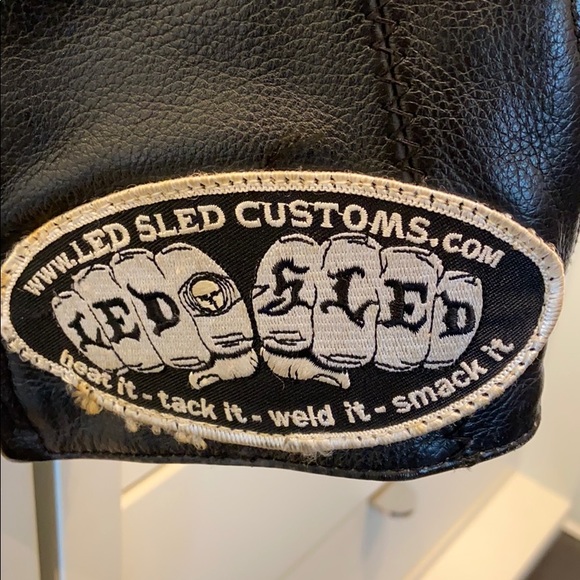 Classic Leather Gear - Picture 5 of 8